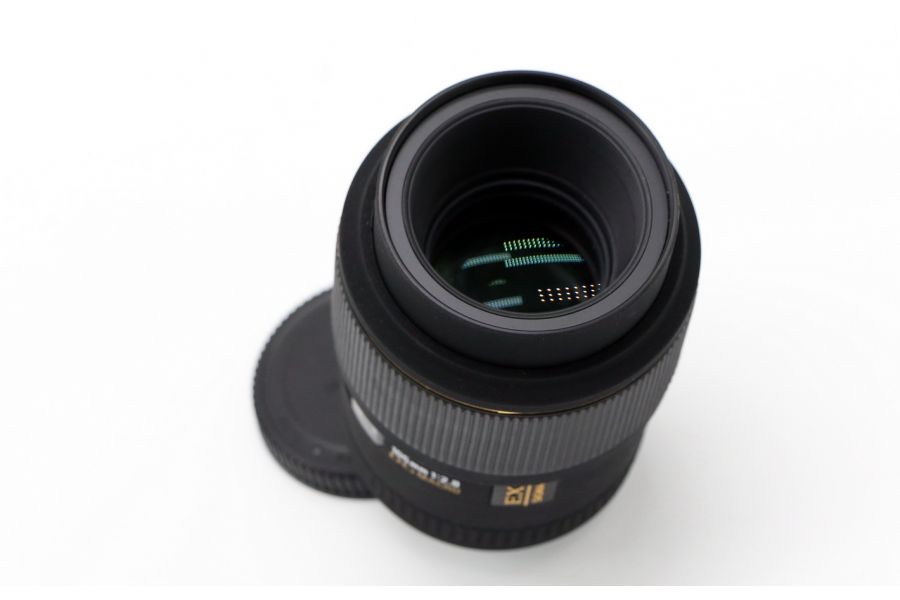 Sigma AF 105mm f/2.8 EX DG Macro Canon EF в упаковке