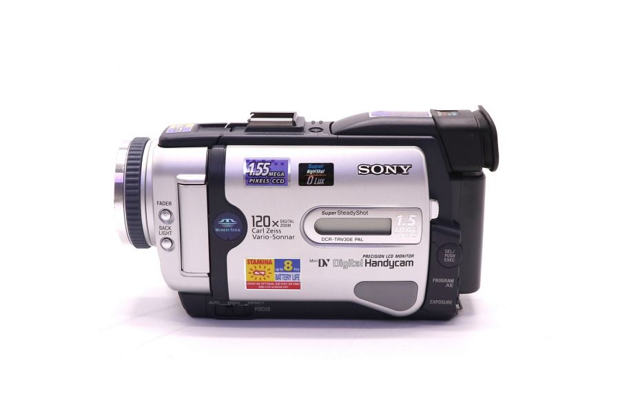 Видеокамера Sony DCR-TRV30 в упаковке