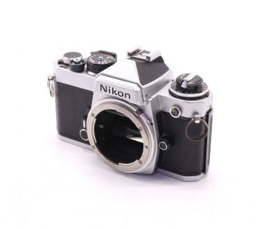 Фотокамера зеркальная Nikon FE body (Japan, 1983)