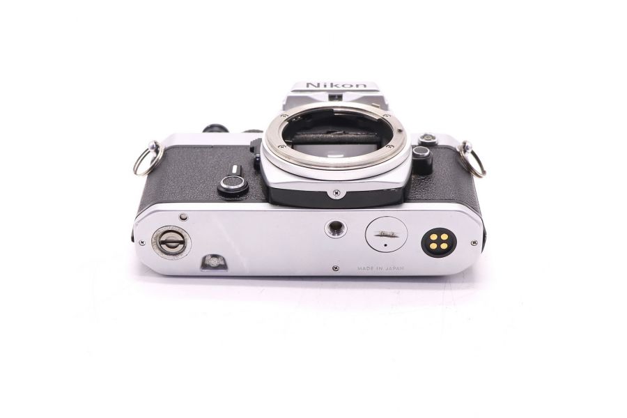 Фотокамера зеркальная Nikon FE body (Japan, 1983)