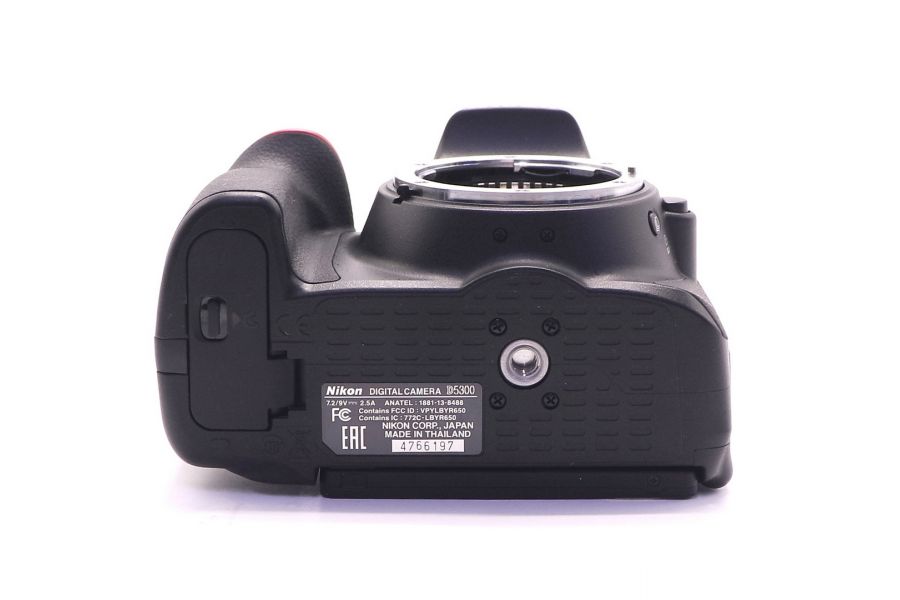 Nikon D5300 body (пробег 1215 кадров)