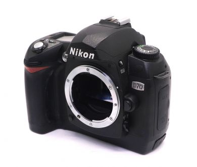 Nikon D70 body (пробег 5280 кадров)
