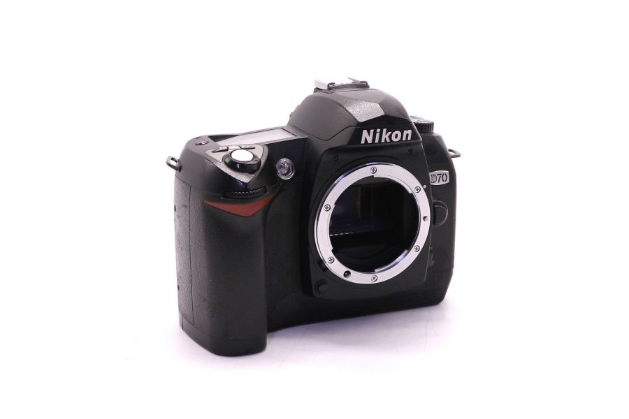 Nikon D70 body (пробег 41410 кадров)