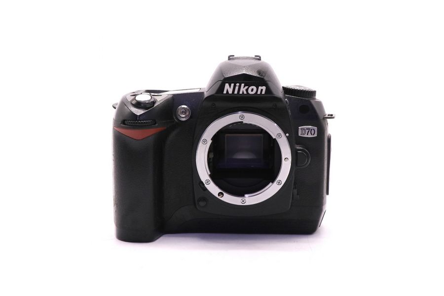 Nikon D70 body (пробег 41410 кадров)