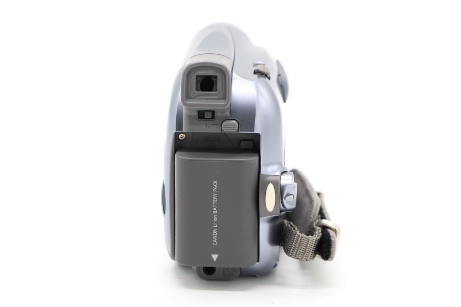 Видеокамера Canon MV900 