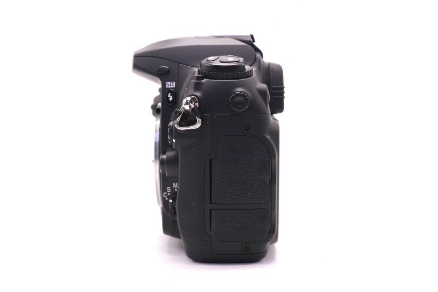 Fujifilm FinePix S5 Pro body (пробег 10000 кадров)