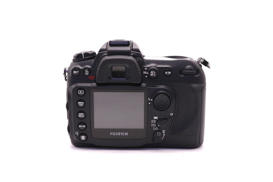 Fujifilm FinePix S5 Pro body (пробег 10000 кадров)
