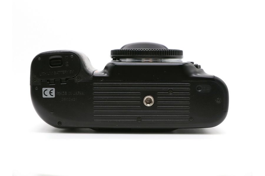 Nikon F50 Quartz Date body