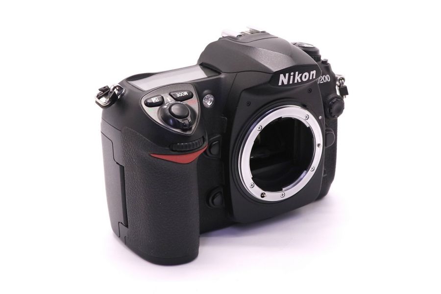 Nikon D200 body (пробег 4500 кадров)