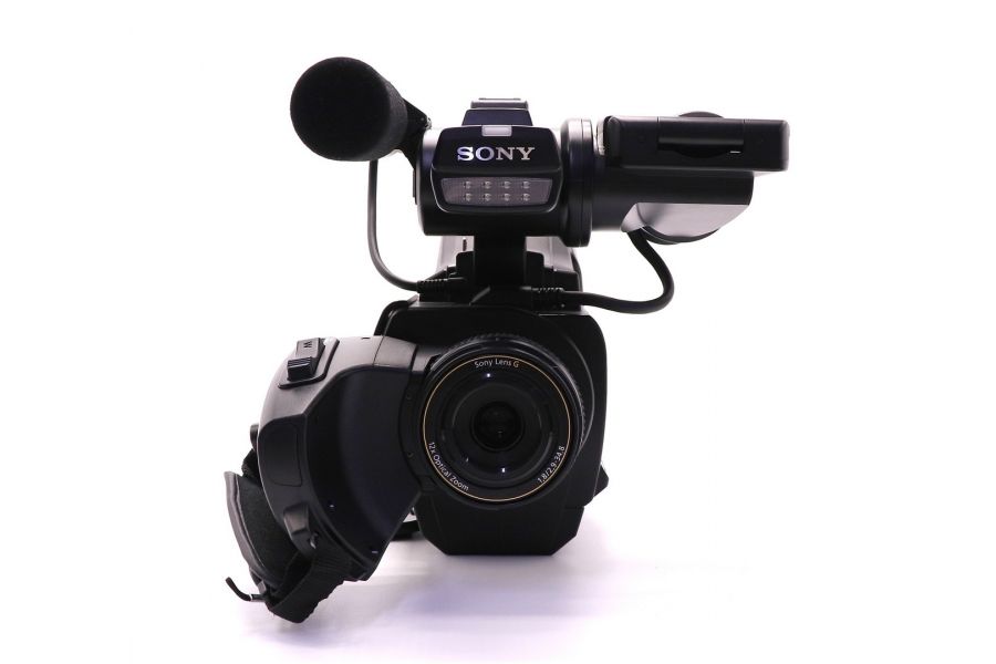 Видеокамера Sony HXR-MC2500