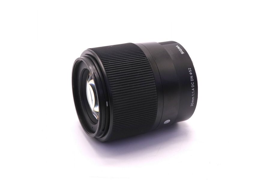 Sigma AF 30mm f/1.4 DC DN Contemporary Sony E