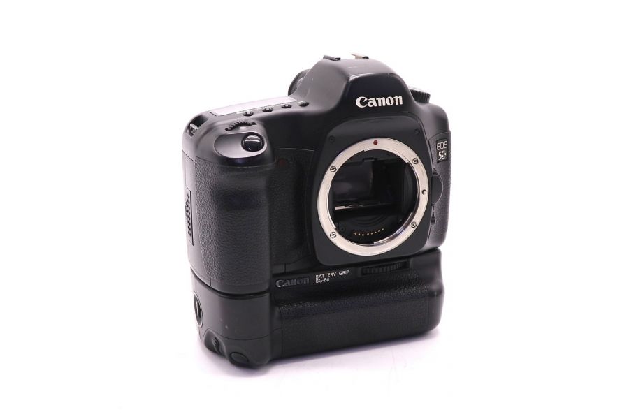 Canon EOS 5D body + батарейная ручка Canon BG-E4