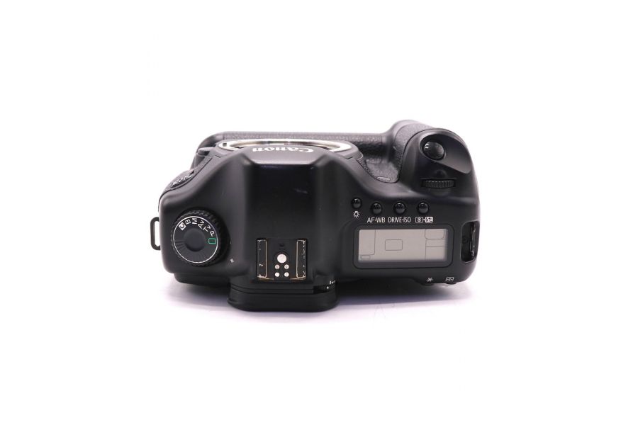 Canon EOS 5D body + батарейная ручка Canon BG-E4