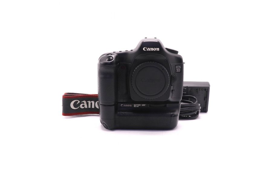 Canon EOS 5D body + батарейная ручка Canon BG-E4