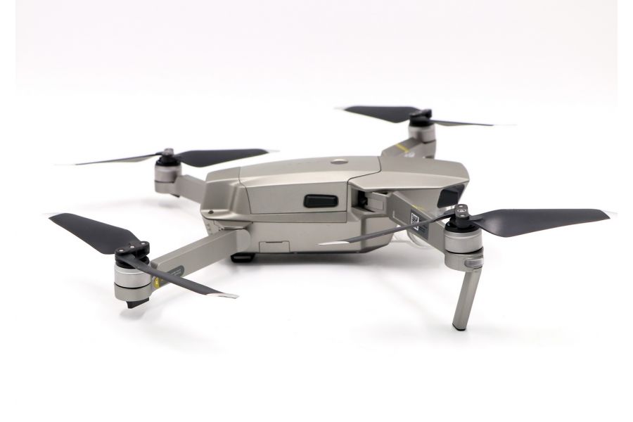 Квадрокоптер DJI Mavic Pro Platinum в упаковке
