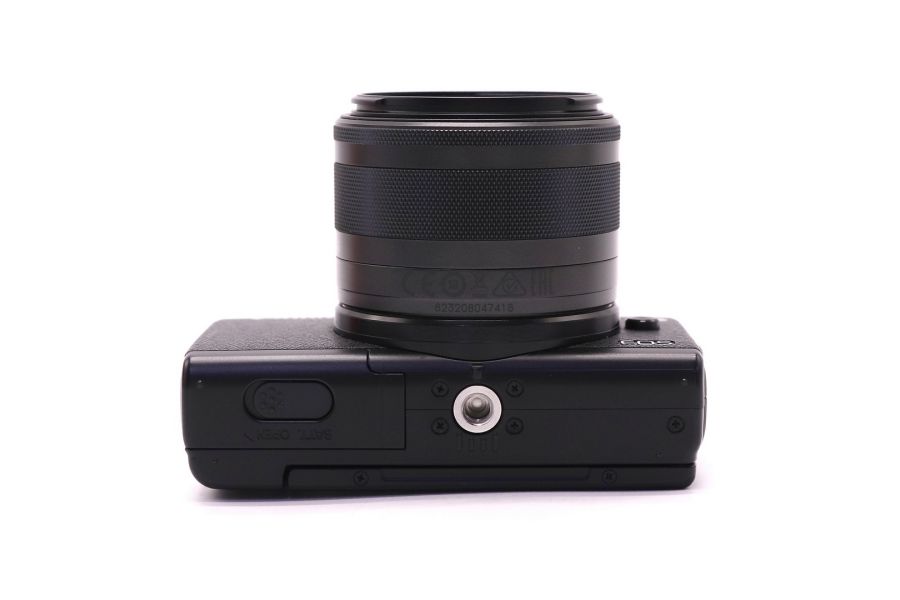 Canon EOS M200 kit в упаковке (пробег 5000 кадров)