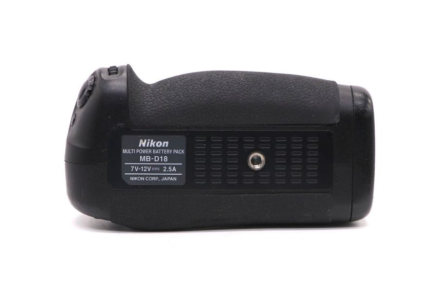 Батарейная ручка Nikon MB-D18 