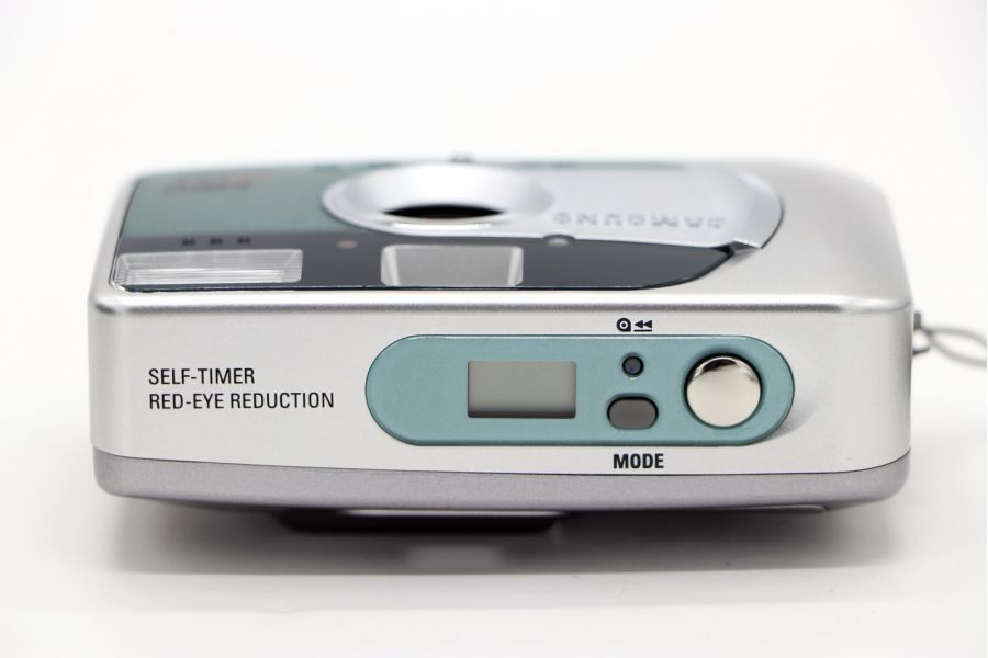 Samsung Fino 25 DLX в упаковке