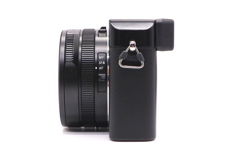 Panasonic Lumix DC-LX100M2 в упаковке