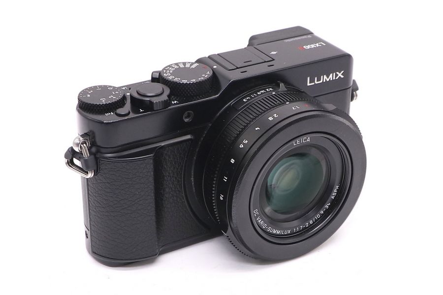 Panasonic Lumix DC-LX100M2 в упаковке