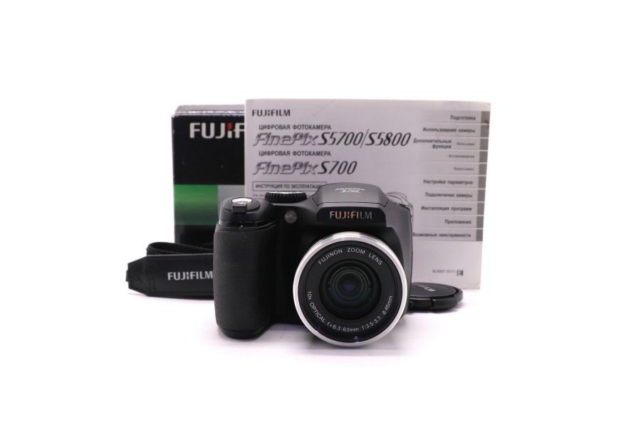 Фотоаппарат цифровой Fujifilm FinePix S700 в упаковке