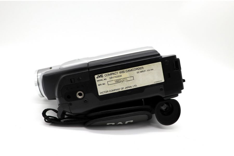 Видеокамера JVC GR-FX220A