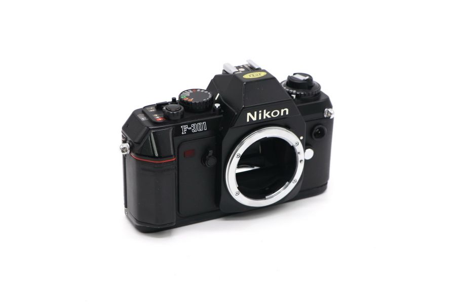 Nikon F-301 body неисправный