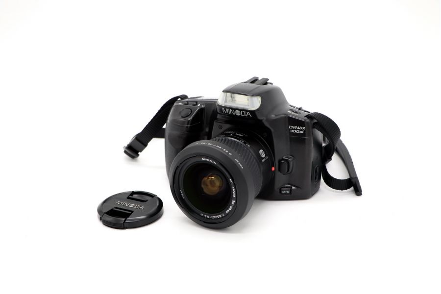 Minolta Dynax 300si kit (Japan, 1995)