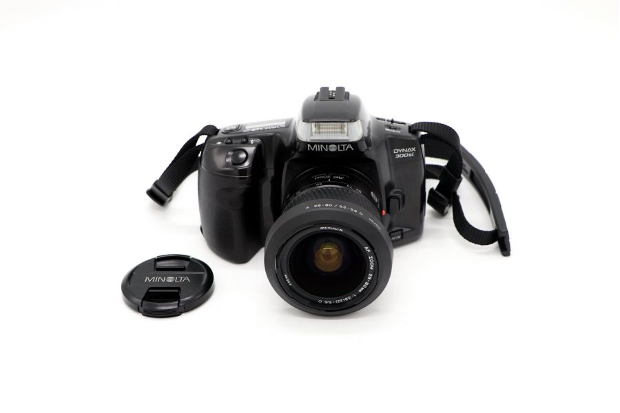 Minolta Dynax 300si kit (Japan, 1995)