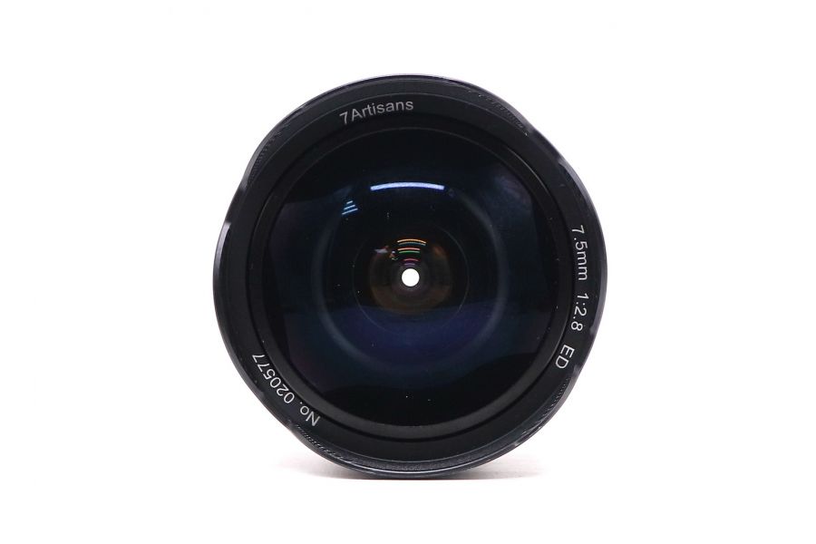 7Artisans 7.5mm f/2.8 II Fujifilm X в упаковке