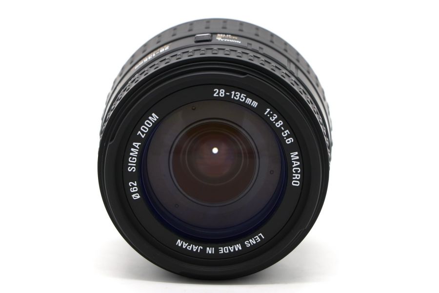 Sigma 28-135mm f/3.8-5.6 Aspherical IF Macro Pentax K