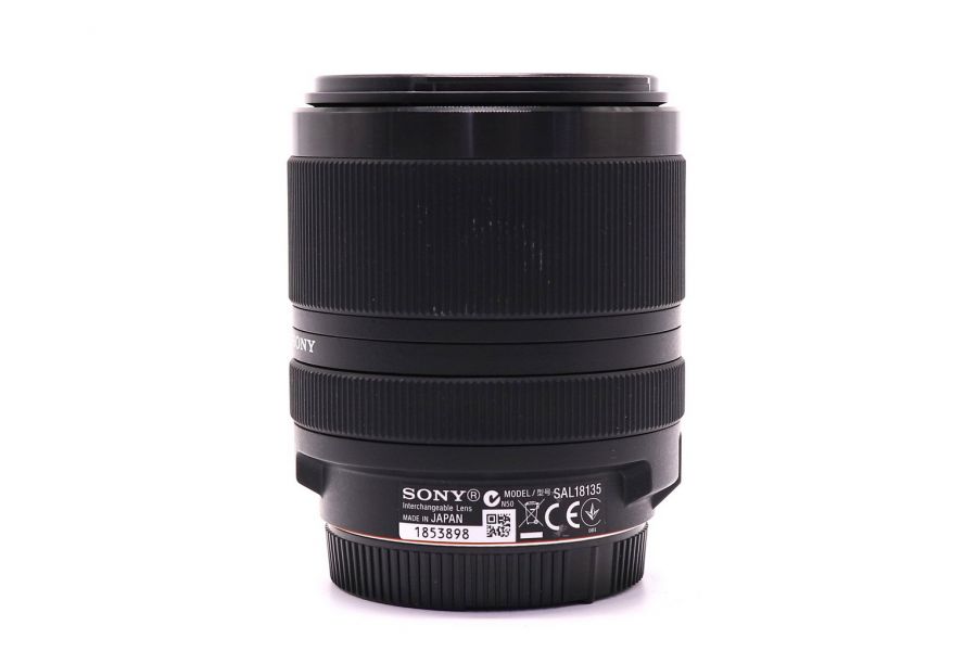 Sony DT 18-135mm f/3.5-5.6 SAM (SAL-18135) (Japan, 2012)