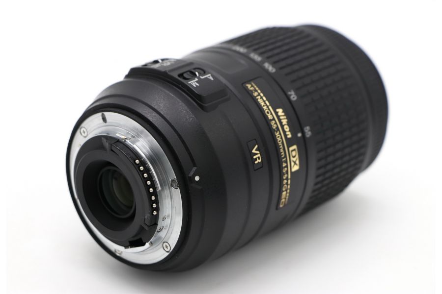 Nikon 55-300mm f/4.5-5.6G AF-S DX VR ED Zoom-Nikkor 