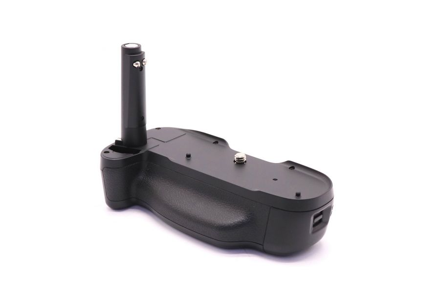 Батарейная ручка Nikon MB-18