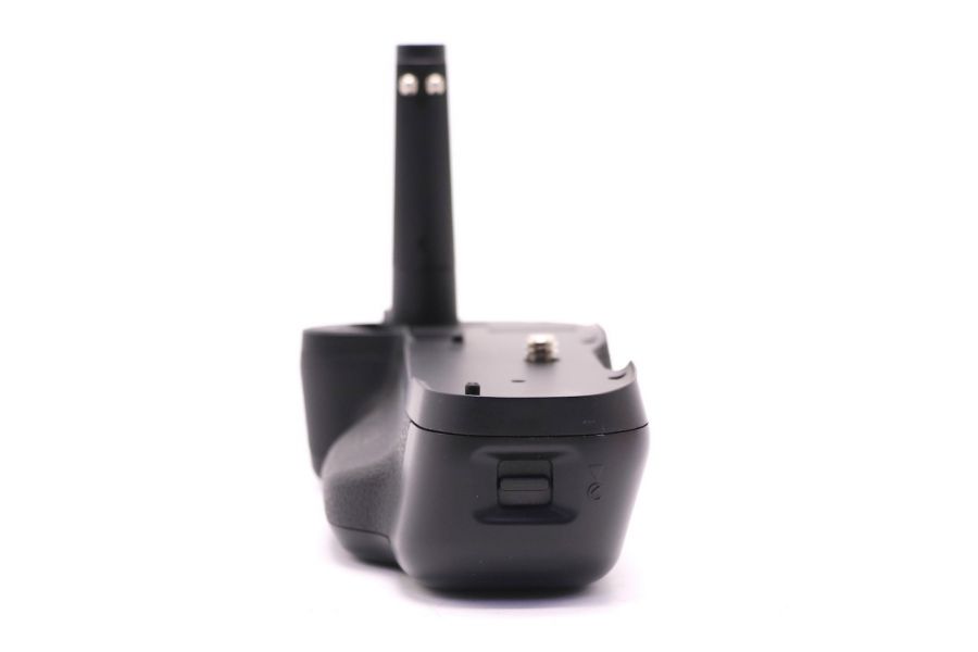 Батарейная ручка Nikon MB-18