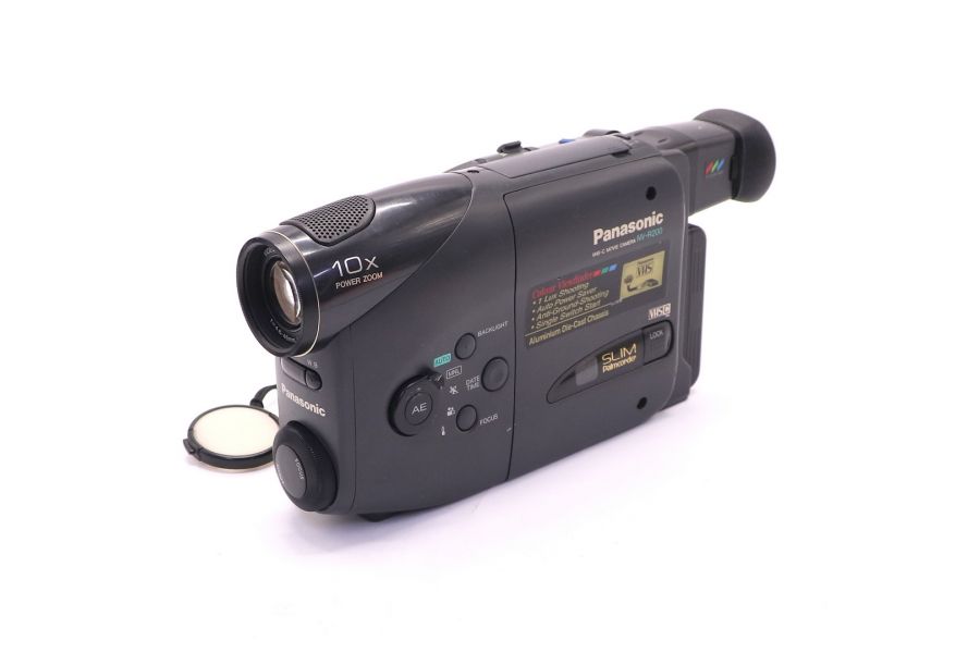Видеокамера Panasonic NV-R200EN