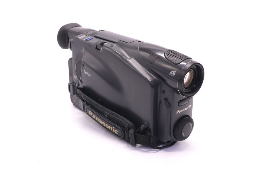 Видеокамера Panasonic NV-R200EN