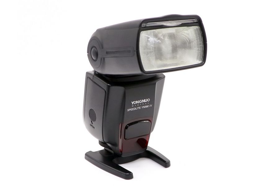 Фотовспышка Yongnuo Speedlite YN560 IV в упаковке