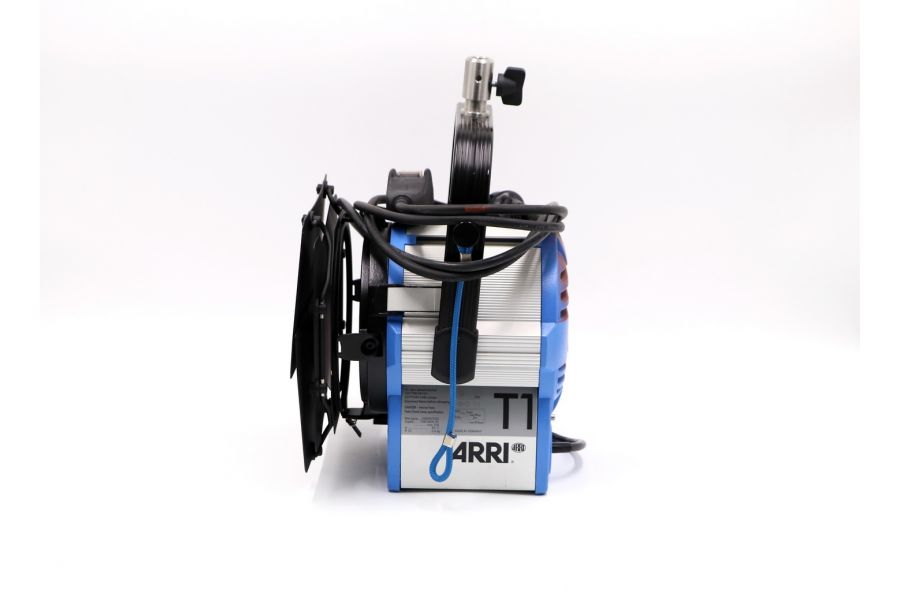 Галогенный осветитель ARRI True Blue T1 L3.39610.D