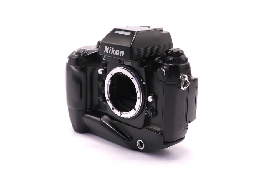 Nikon F4 body + Nikon MB-21