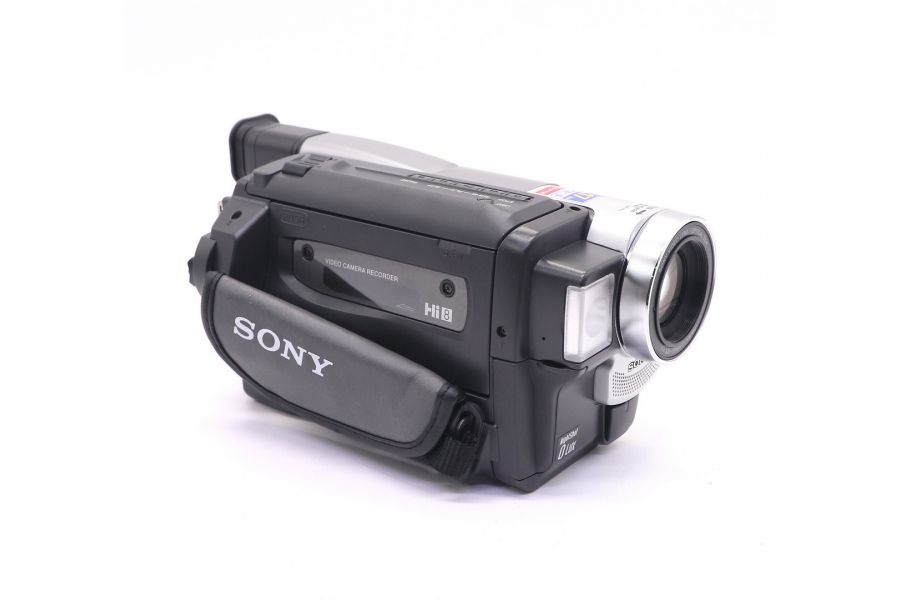 Видеокамера Sony CCD-TR718E