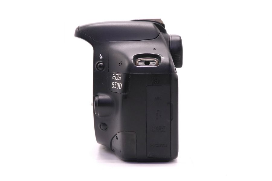 Canon EOS 550D body (пробег 32570 кадров)