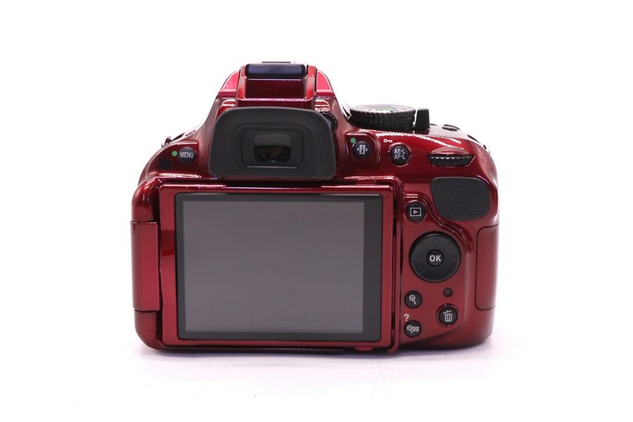 Nikon D5200 kit (пробег 8795 кадров)