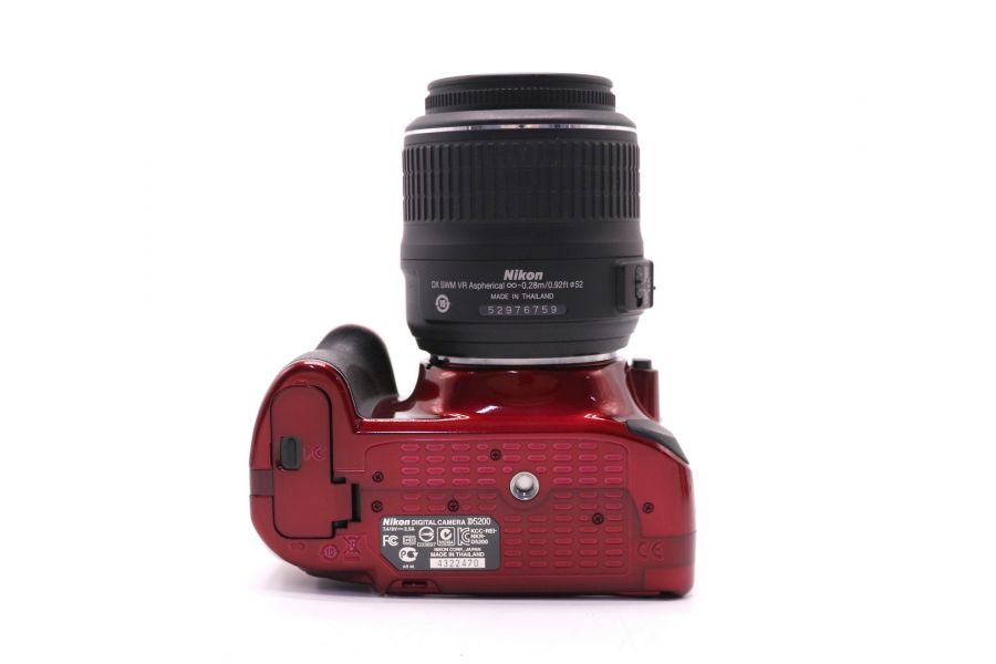 Nikon D5200 kit (пробег 8795 кадров)