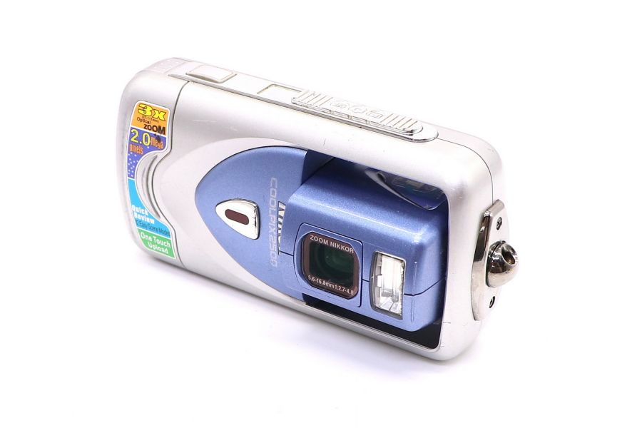 Nikon Coolpix 2500 в упаковке 