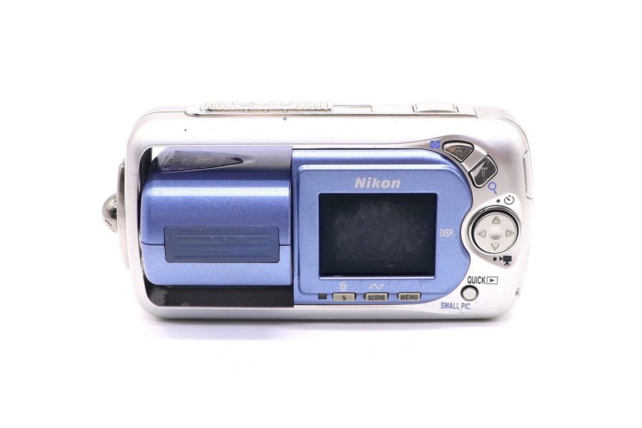 Nikon Coolpix 2500 в упаковке 