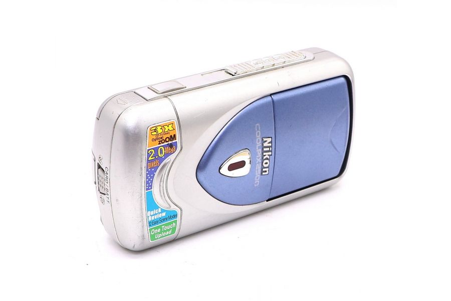 Nikon Coolpix 2500 в упаковке 