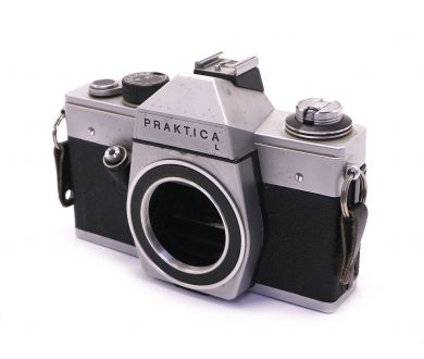 Praktica L body (Germany)