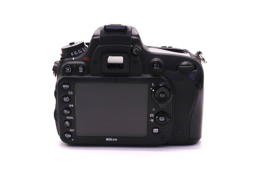 Nikon D610 body в упаковке (пробег 328110 кадров)