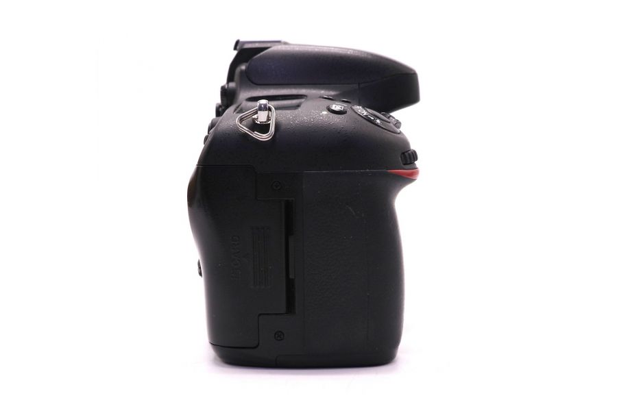 Nikon D610 body в упаковке (пробег 328110 кадров)